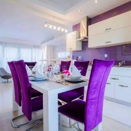 Apartment Stylish Suburb With Private Parking & Wifi, Between Centre And Brijuni Pristine Seaside