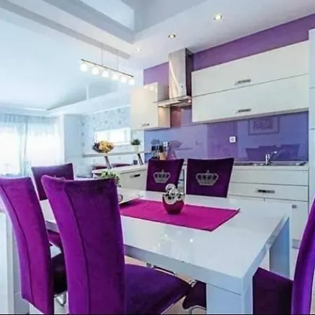 Stylish Suburb With Private Parking & Wifi, Between Centre And Brijuni Pristine Seaside Pula